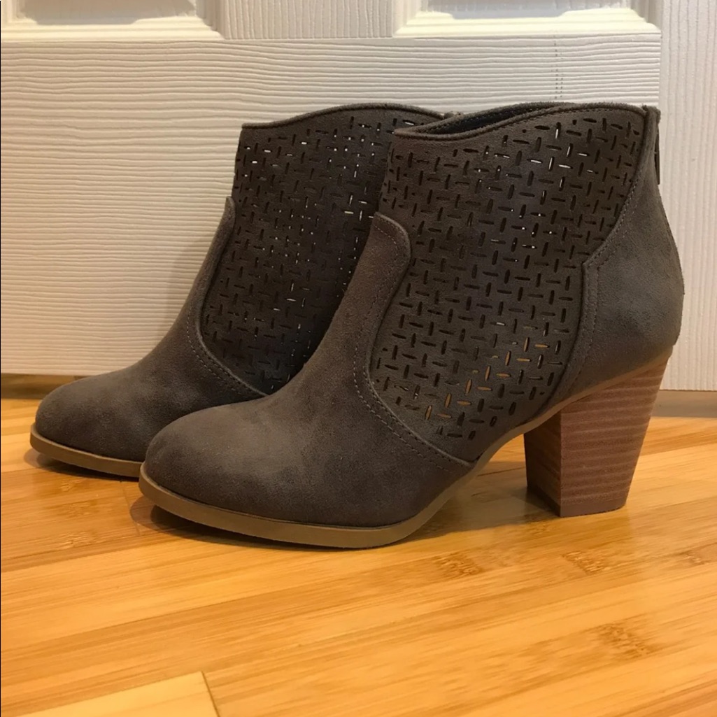 Report Booties